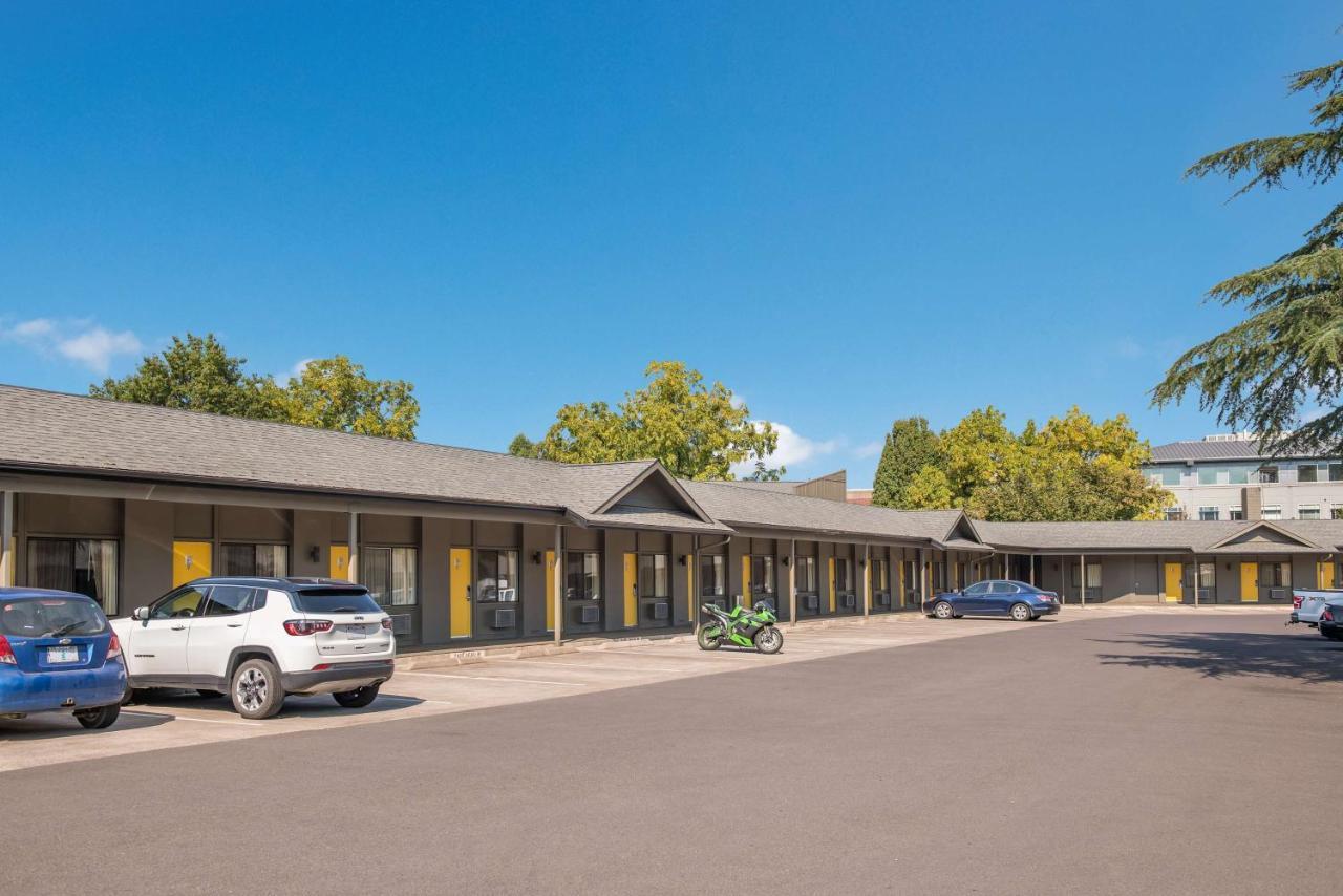 Best Western New Oregon Motel Eugene Ngoại thất bức ảnh